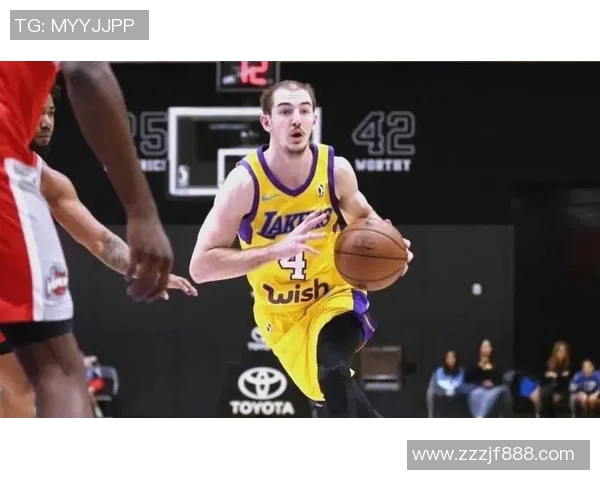 亚历克斯卡鲁索:从默默无闻到NBA明星的逆袭之路 亚历克斯卡鲁索:从默默无闻到NBA明星的逆袭之路