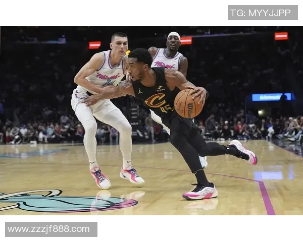 热火与骑士正面交锋谁能在季后赛中占据先机精彩对决即将上演