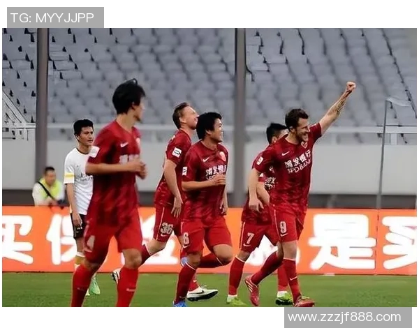 上港与贵州激战正酣比分悬念引发球迷热议与期待