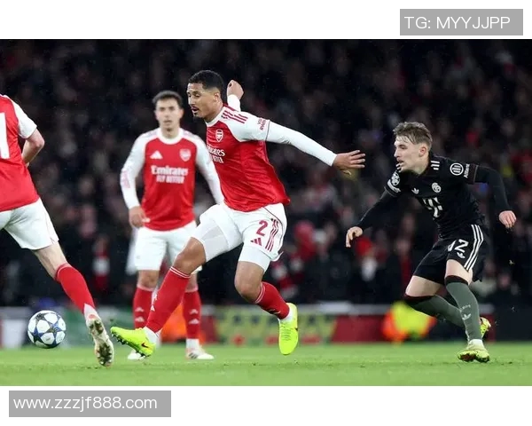 拜仁慕尼黑与阿森纳激情对决海报展现足球魅力与团队精神