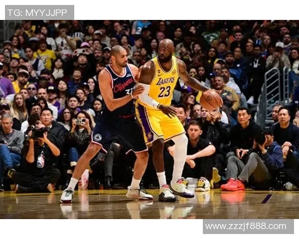 快船与湖人对决引发热议球迷热情高涨期待精彩表现