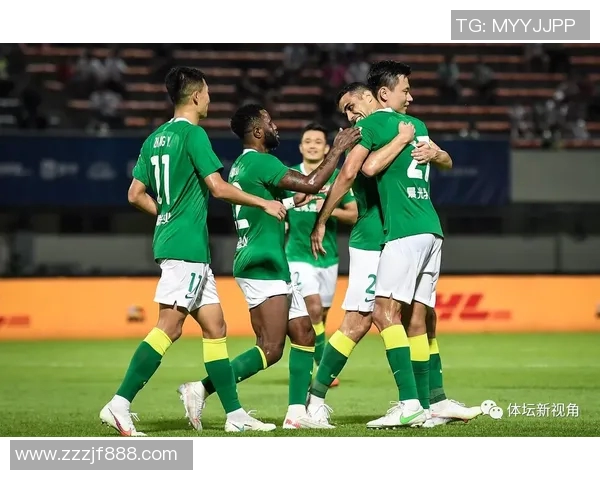 武汉羽毛球队在大师赛积分榜中以72分稳居第一名展现强劲实力 武汉羽毛球队在大师赛积分榜中以72分稳居第一名展现强劲实力