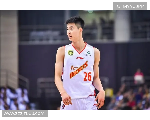 郭昊文：从篮球新星到职业生涯的精彩转折与未来展望